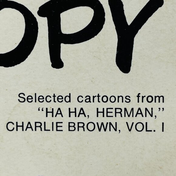 GVUC Book: "You're On Your Own, Snoopy," Charles M. Schulz, Paperback, 1975 - Picture 3 of 11